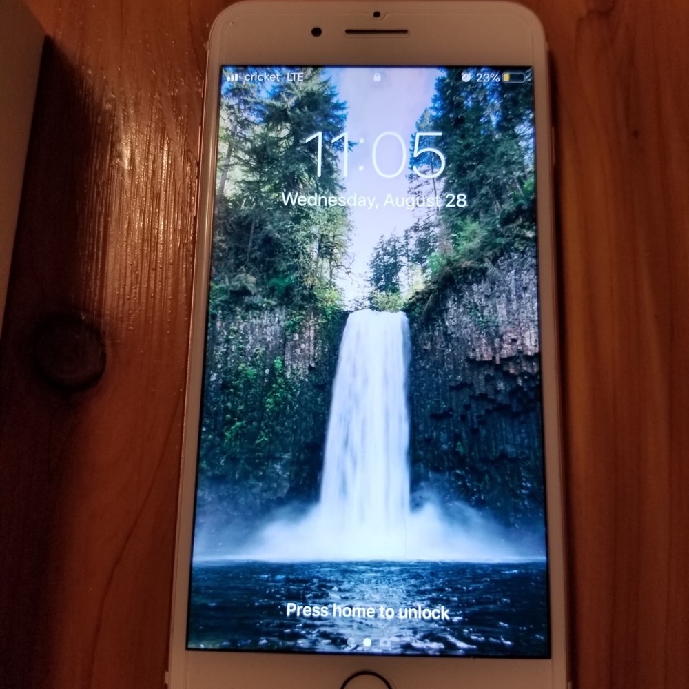 iPhone 7 Plus - Picture 8 of 8